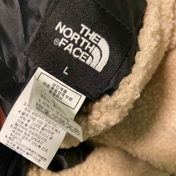 TNF reversible puffer + fleece - Picture 2 of 6
